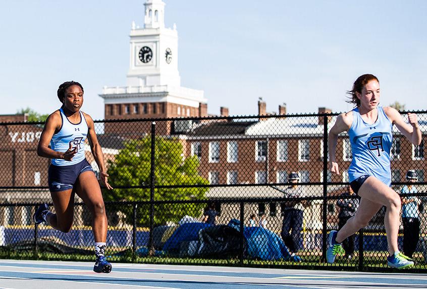 girls track girls running